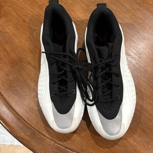 Adidas AE 1 low 9.5 worn once